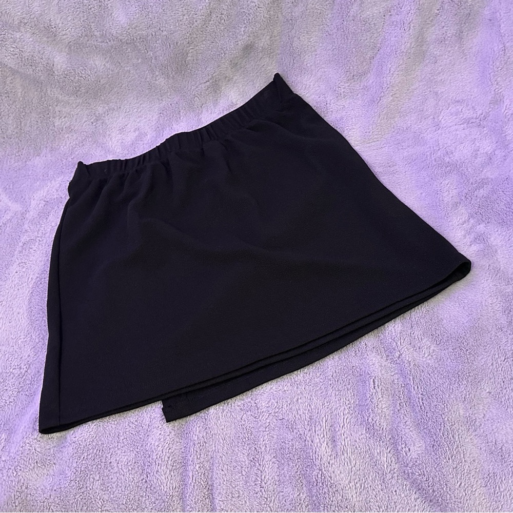 Button Mini Skirt - Picture 2 of 3